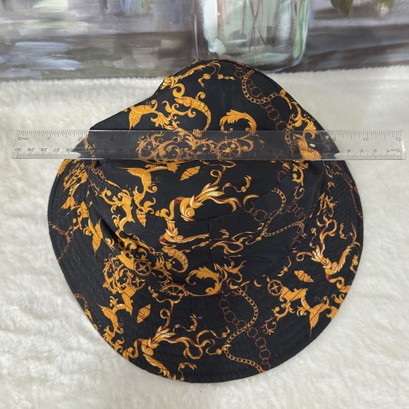 Luxury Reversible Retro Hat 🎩 - Picture 10 of 10